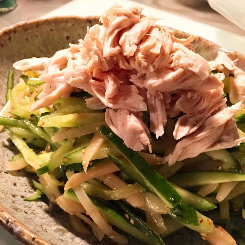 鶏ササミときゅうりのナムル(HEJIRA)