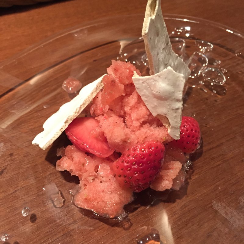 イチゴのデザート(老虎菜 （ラオフーツァイ）)