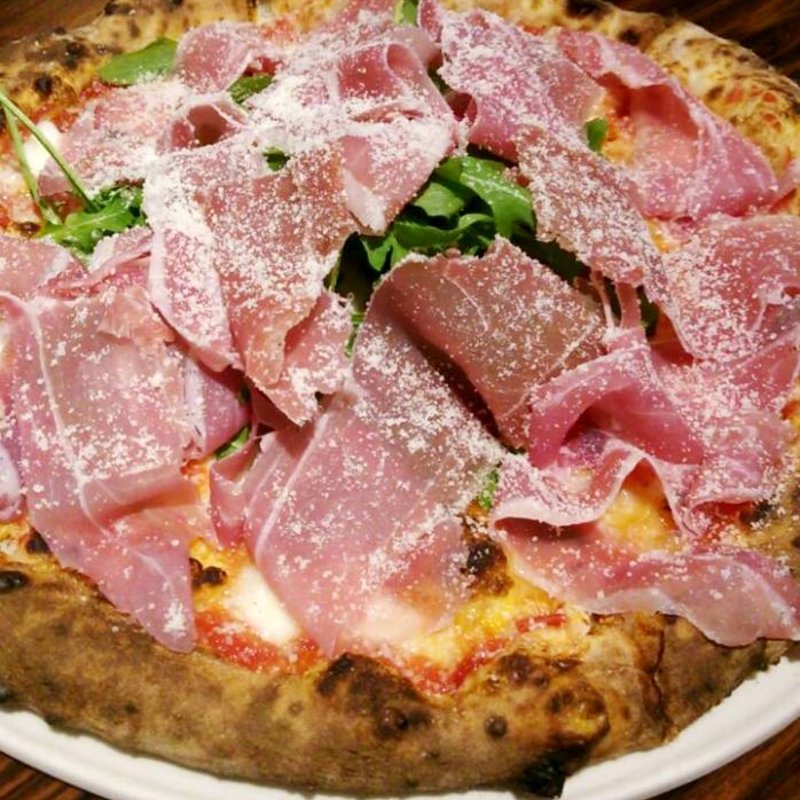生ハムのピザ(ポルタヌオーヴァ)