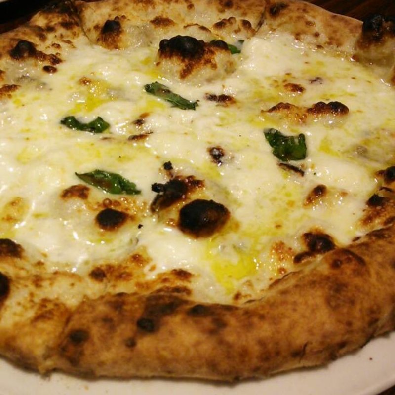 クアトロフォルマッジ(ポルタヌオーヴァ)