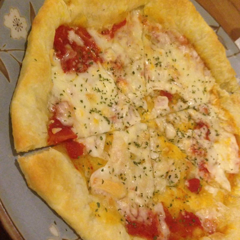 トマトとにんにくのピザ(響 )