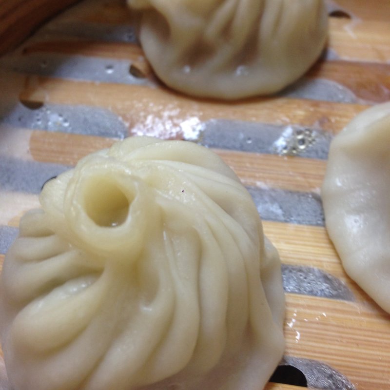 小籠包(餃子屋 満園 三宮店（2号店）)