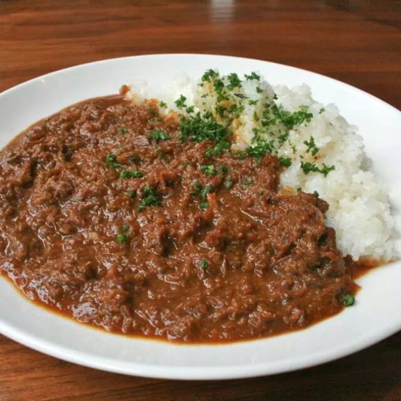 牛すじ肉のカレー(りべるた食堂 )