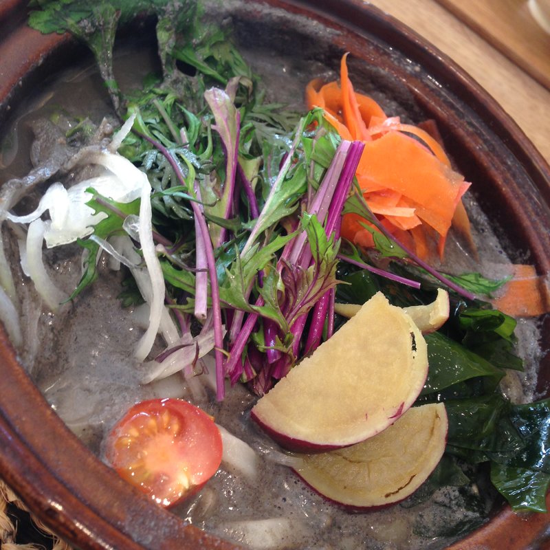 冬の薬膳　黒胡麻豆乳うどん(LIFE CREATION SPACE OVE)