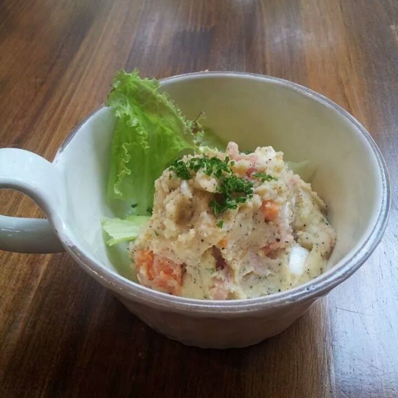 ポテトサラダ(りべるた食堂 )