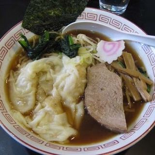 餃子拉麺(毛家麺店(マオケメンテン))