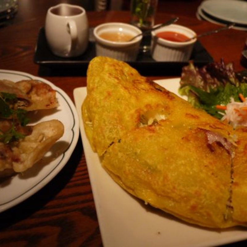 ヴェトナム風お好み焼き(ヴェトナムアリス新宿店)