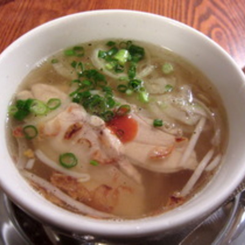 鶏肉のフォー(ヴェトナムアリス新宿店)