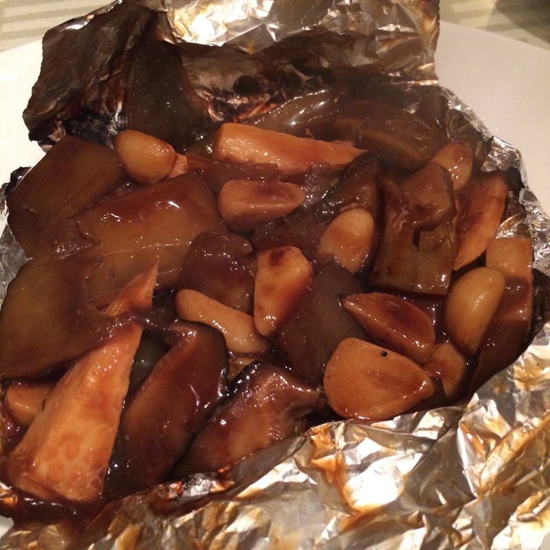 スッポンのエンガワとニンニク煮込み(涵梅舫)