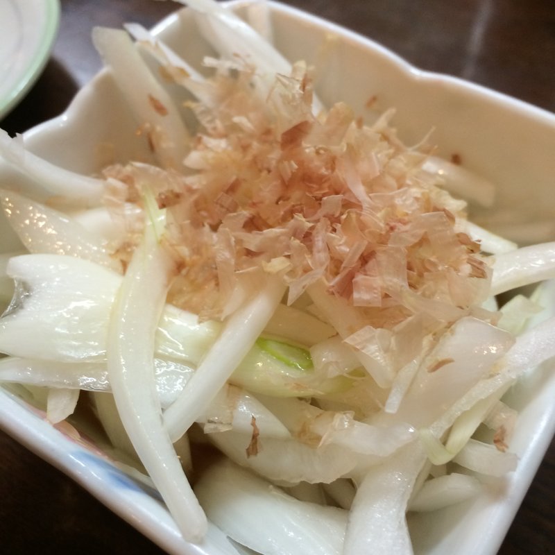 オニオンスライス(やきとり 仲屋)