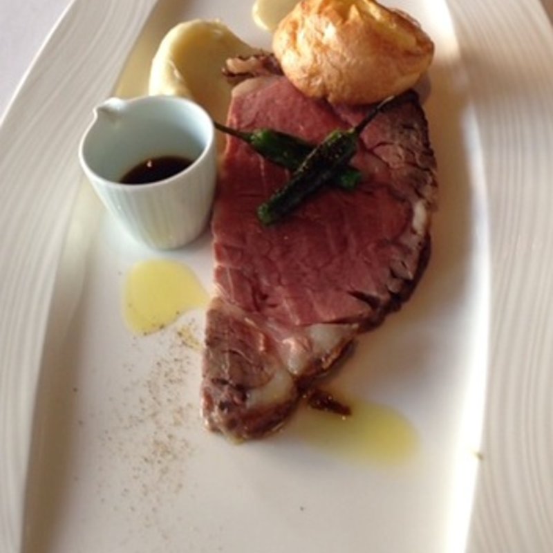 ゆっくりローストしたブラックアンガスビーフ リブアイ マッシュドポテト　獅子唐　ヨークシャプディング グレイビー　トリュフディジョン(Ruby Jack’s Steakhouse＆Bar)