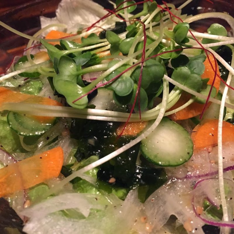 かいわれサラダ(深い森)