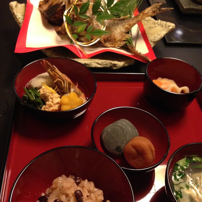 お食い始め膳(杜若)