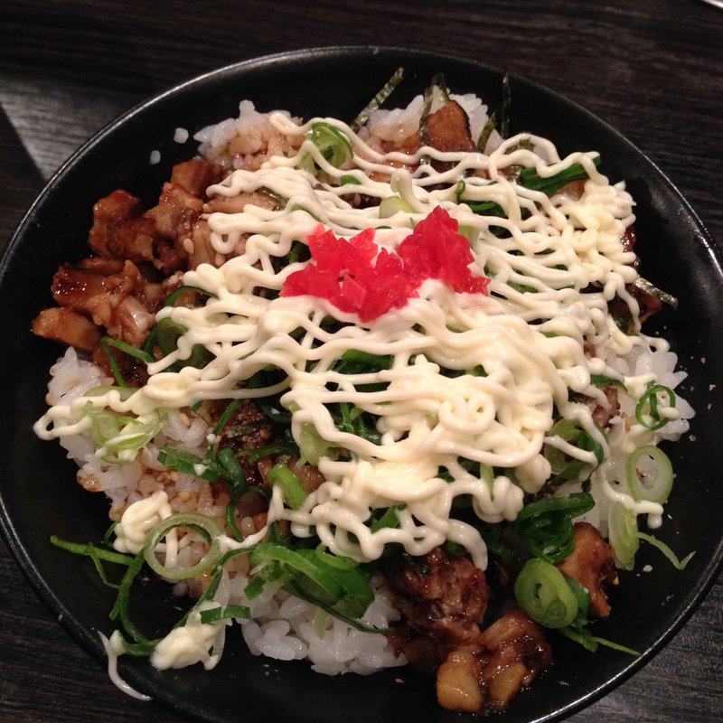 チャーシュー丼(虎と龍 日本橋店)