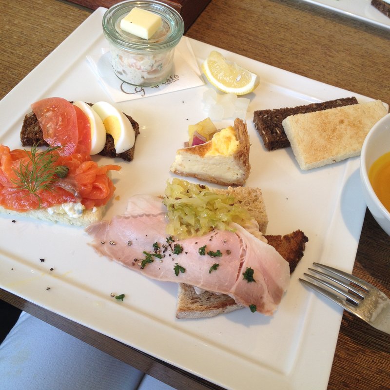 ランチB(イグ･カフェ ヒルトンプラザウエスト店)