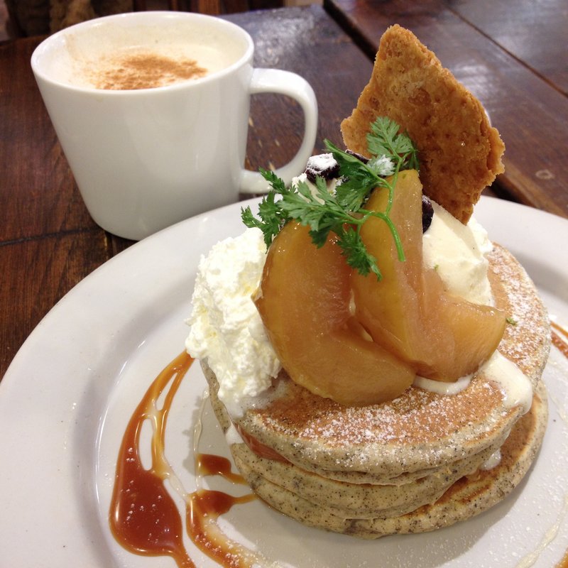 リンゴとキャラメルのティーパンケーキ(j.s.pancake cafe 吉祥寺パルコ店)