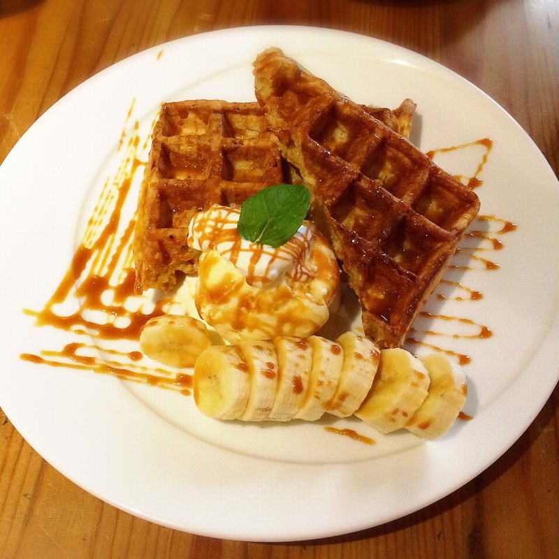 ワッフル(705cafe)