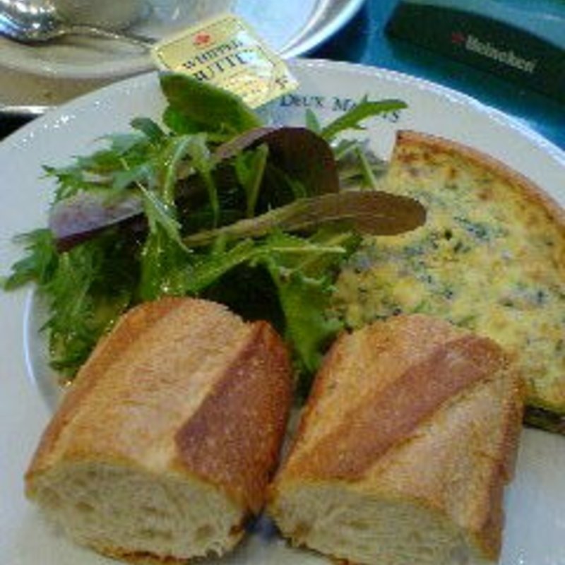 キッシュロレーヌ (LES DEUX MAGOTS PARIS (ドゥマゴ パリ))