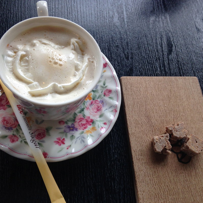 ウィンナーコーヒー(コーヒーハウス 小教院)