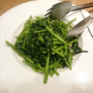 空芯菜のガーリック炒め(上海灘DINING モザイクモール港北店)