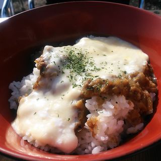 チーズ丼　カレードリア風(加藤牧場 Baffi 日高本店 （バッフィ）)