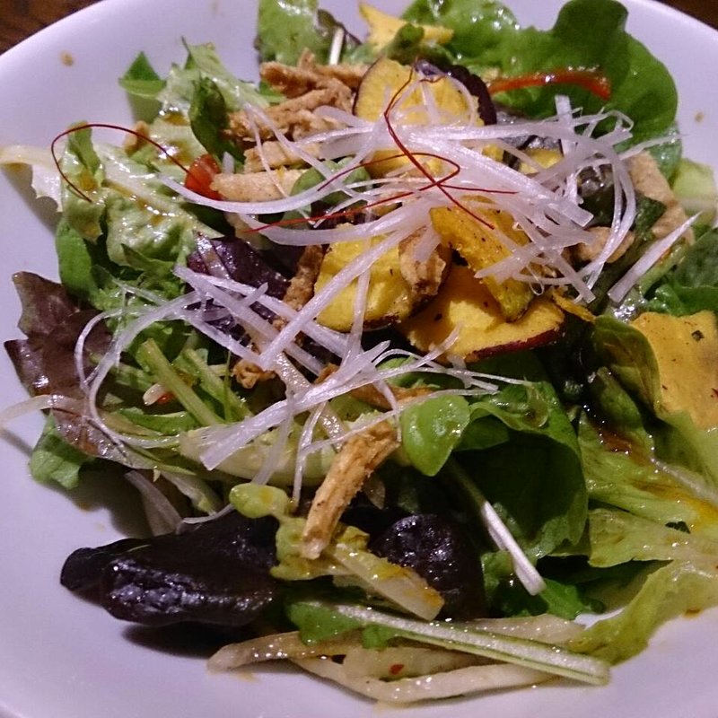 トラジサラダ(焼肉トラジ 新横浜店)