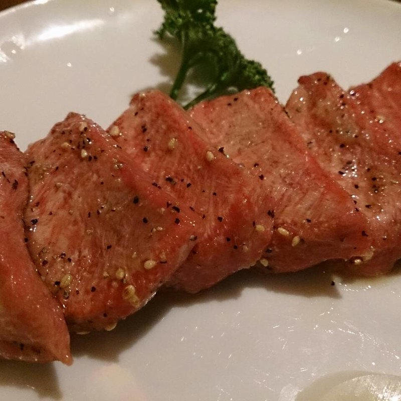 名物“生”タン塩(焼肉トラジ 新横浜店)