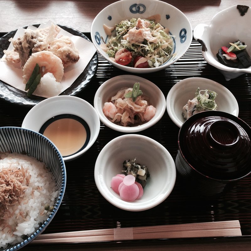 海老と湯葉真丈の天ぷら膳(京おばんざい＆お茶屋Bar 豆まる)