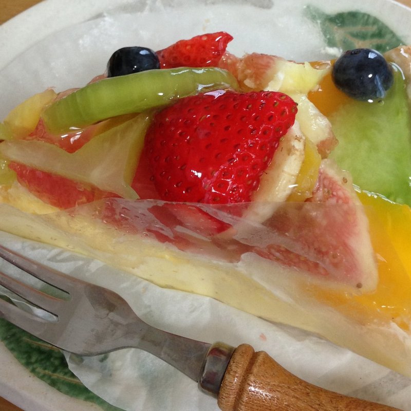 フルーツタルト(パティスリー・アラカンパーニュ 池袋店 （PATISSERIE a la campagne）)