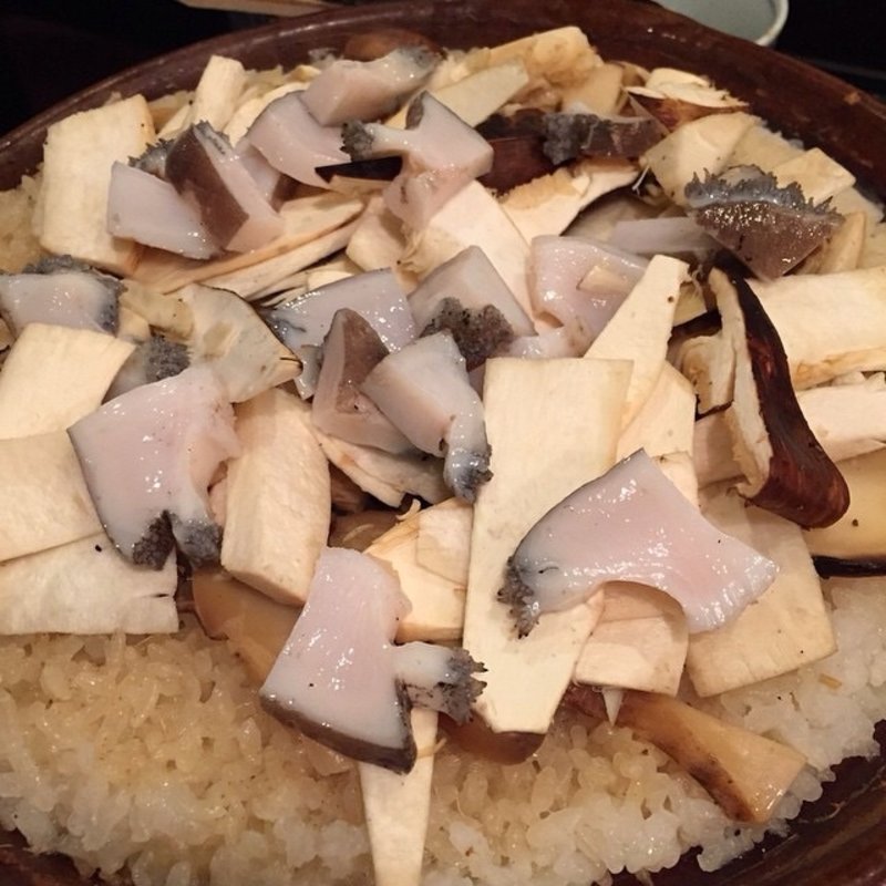 鮑松茸の炊き込み御飯(櫻川 （さくらがわ）)