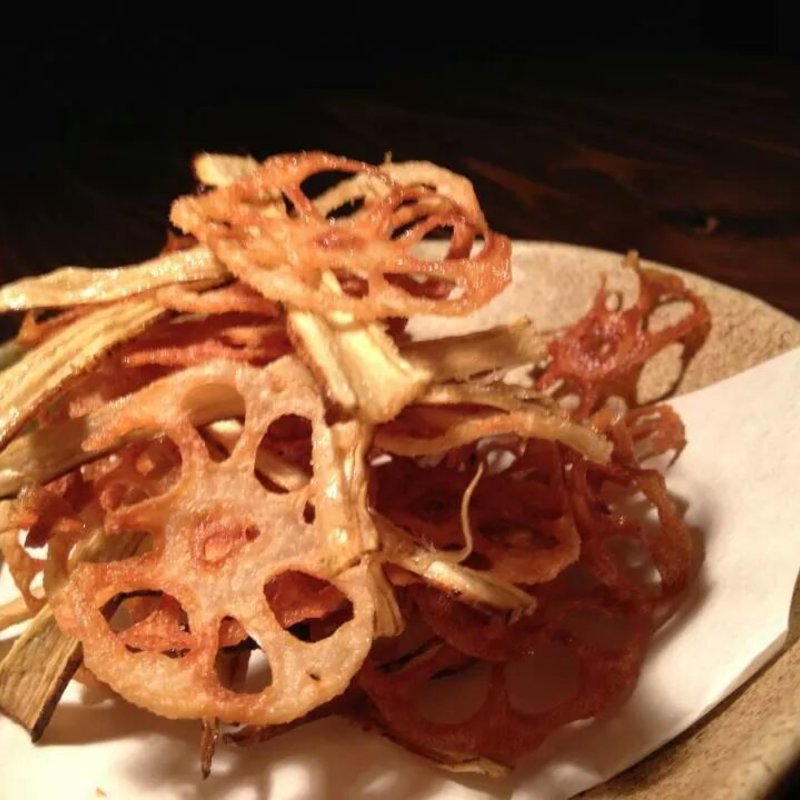 レンコンとごぼうのチップ(すず)