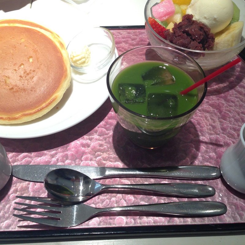 あんみつとホットケーキセット(渋谷 西村フルーツパーラー 町田店)