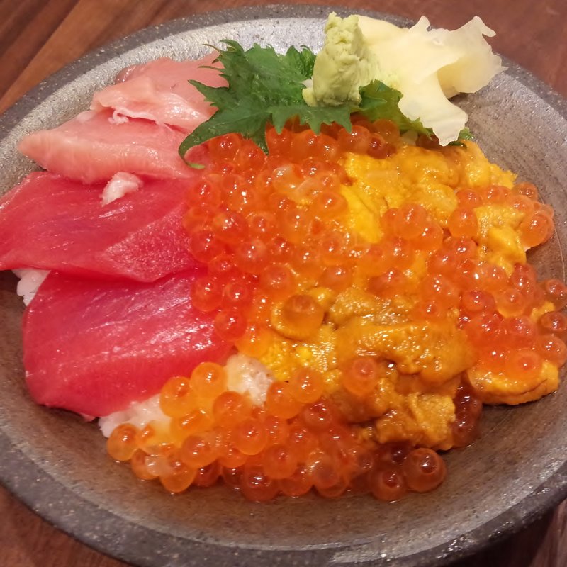 近大まぐろ魚河岸丼(うに虎喰 )