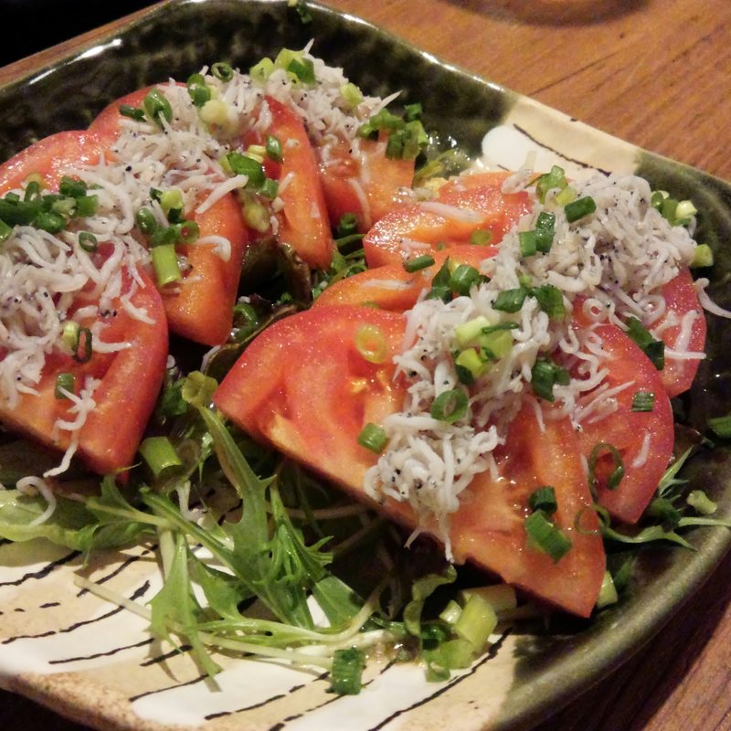 トマトとしらすのサラダ(中山商店)