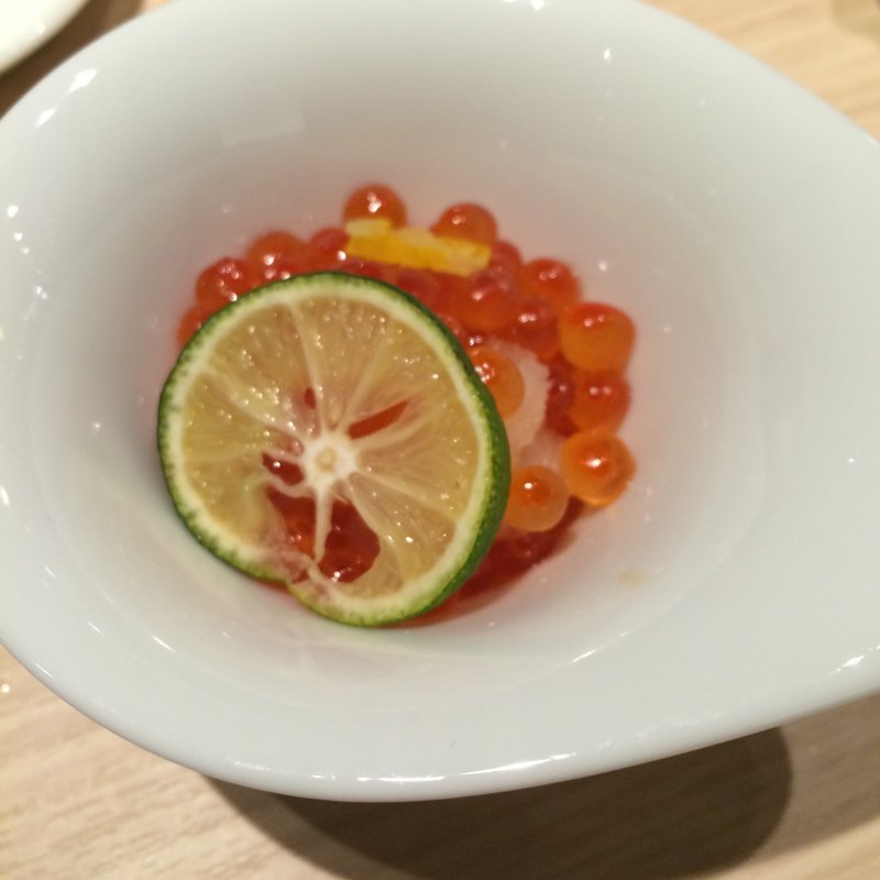 北海道産いくらと大根おろし(七海の幸 鮨陽)