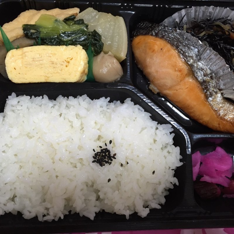 シャケ弁当(朝昼晩)