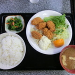 カキフライ定食(朝昼晩)