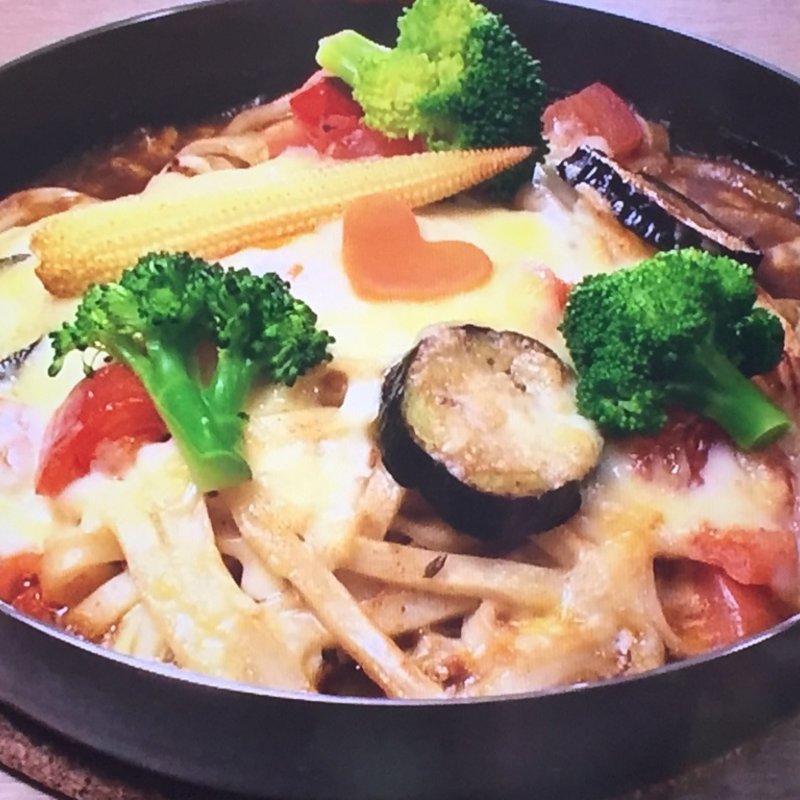 とろーり卵と野菜のチーズ焼きカレーうどん(ハートツリーカフェ)