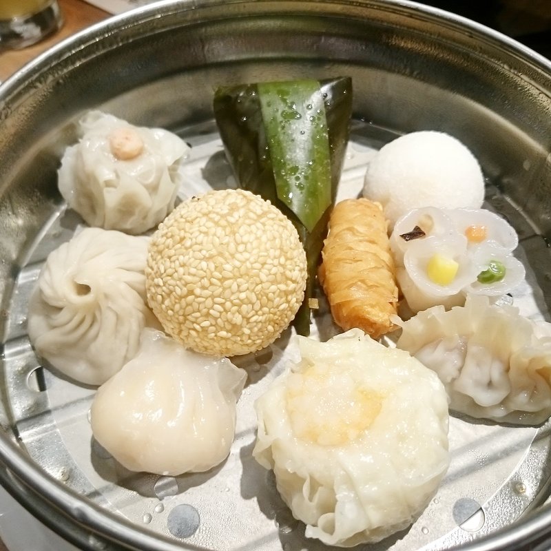 飲茶10点盛り合わせ(上海灘DINING モザイクモール港北店)
