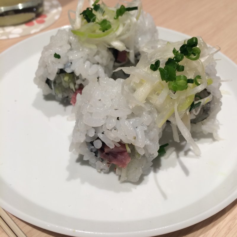 牛たんネギ塩ロール 2貫もり(七海の幸 鮨陽)