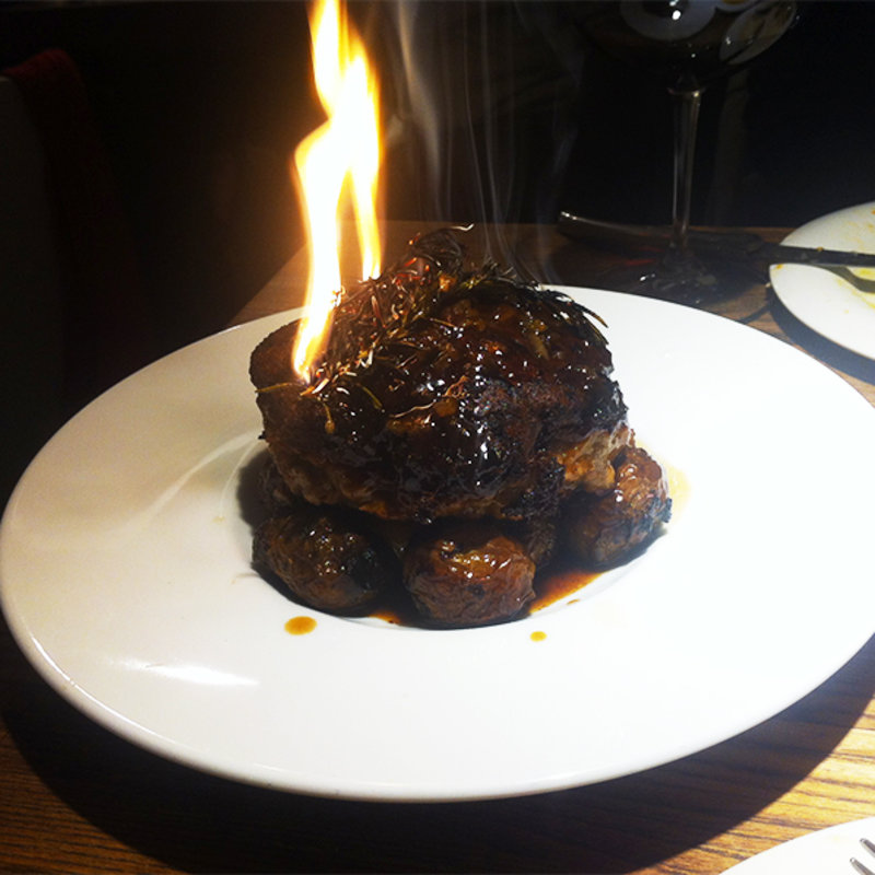 子羊のハンバーグ(煮こみや なりた)