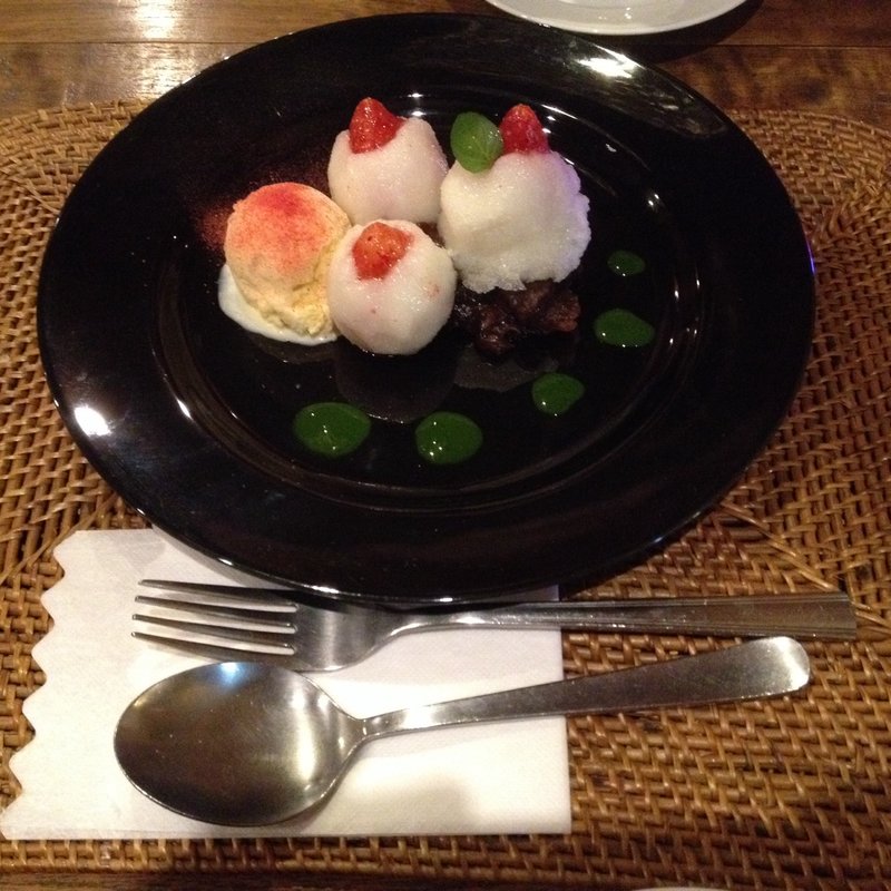 いちごのかくれんぼ(Cafe Line （カフェ ライン）)