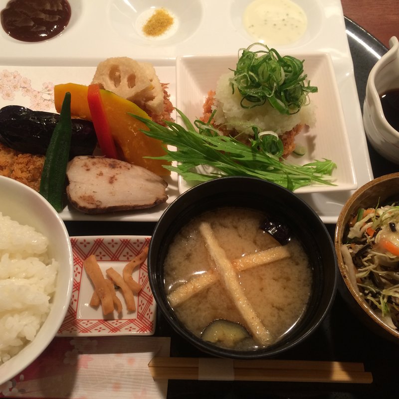 レディースかつ和膳(味里 （ミサト）)