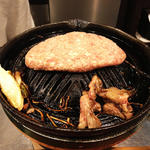 ラム肉のハンバーグ(だるまや 新宿西口店)