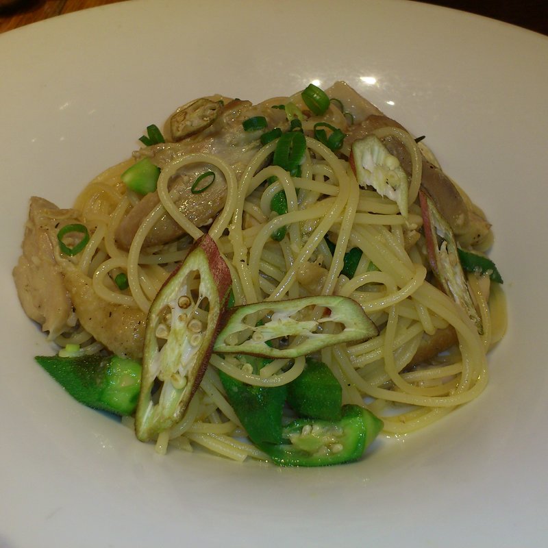 オクラと鶏肉のパスタ　（ホリデーランチ）(RIGOLETTO KITCHEN （リゴレット キッチン）)