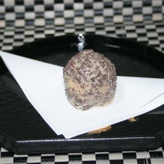 白鷺宝　（かふぇ）(菓匠 花見)