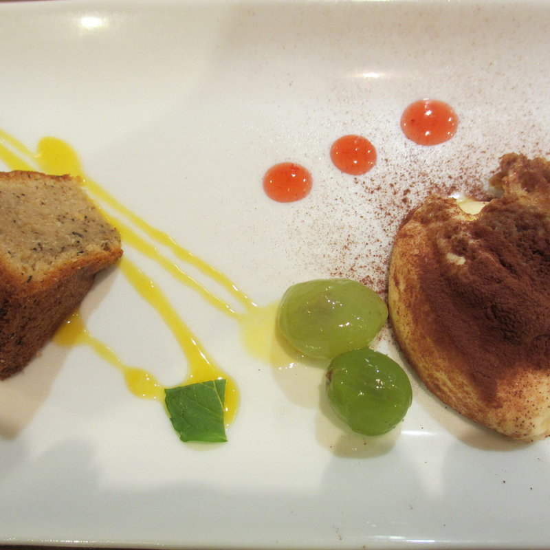 紅茶のケーキとティラミス(コッコロ （Coccolo）)