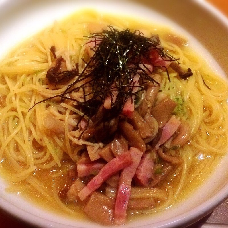 ベーコンときのこのバター醤油【和風ソース】(ラ・パウザ 新宿NSビル店 （La Pausa）)