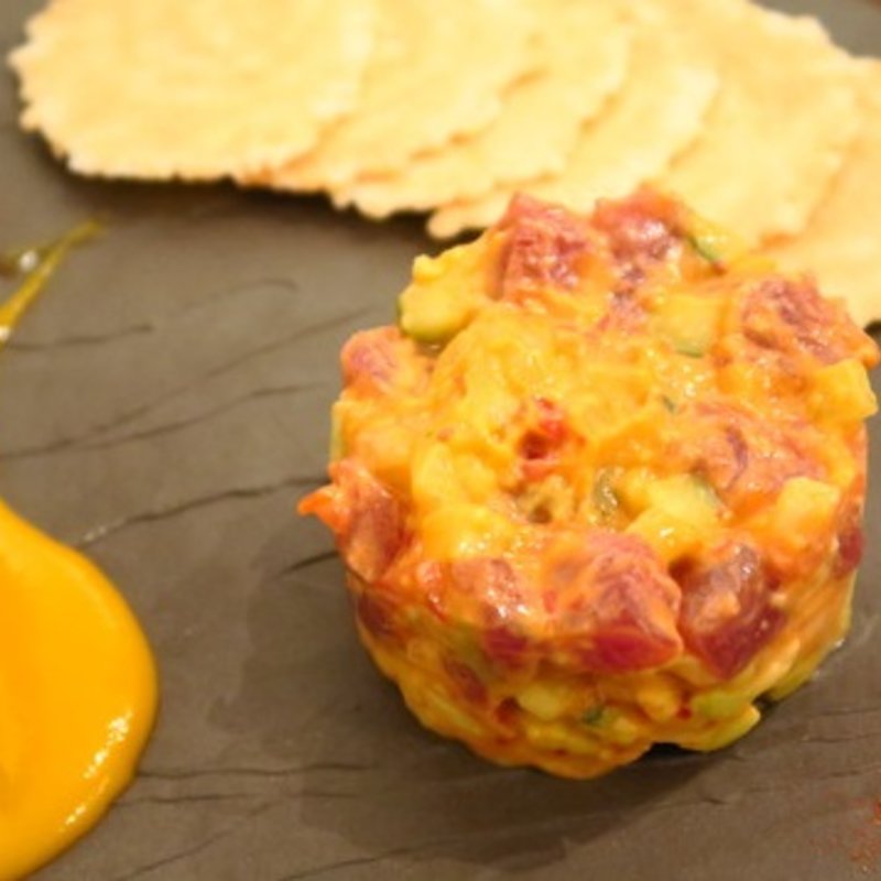 マグロとアボカドのタルタル(MOZU )