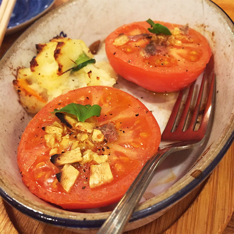 アンチョビガーリックトマト(呑者家 末広通り店 （どんじゃか）)